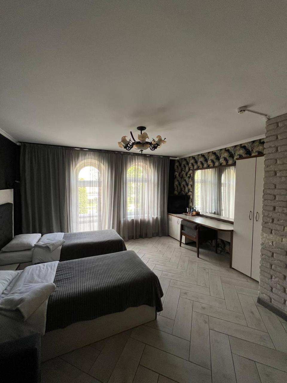 Гетьман Готель & Spa Chortkiv Luaran gambar